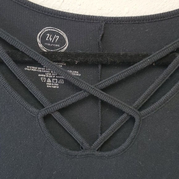 Maurices 24/7 Tunic T-Shirt Black Ribbed Lattice Cross Front Short Sleeve Small - Picture 3 of 4